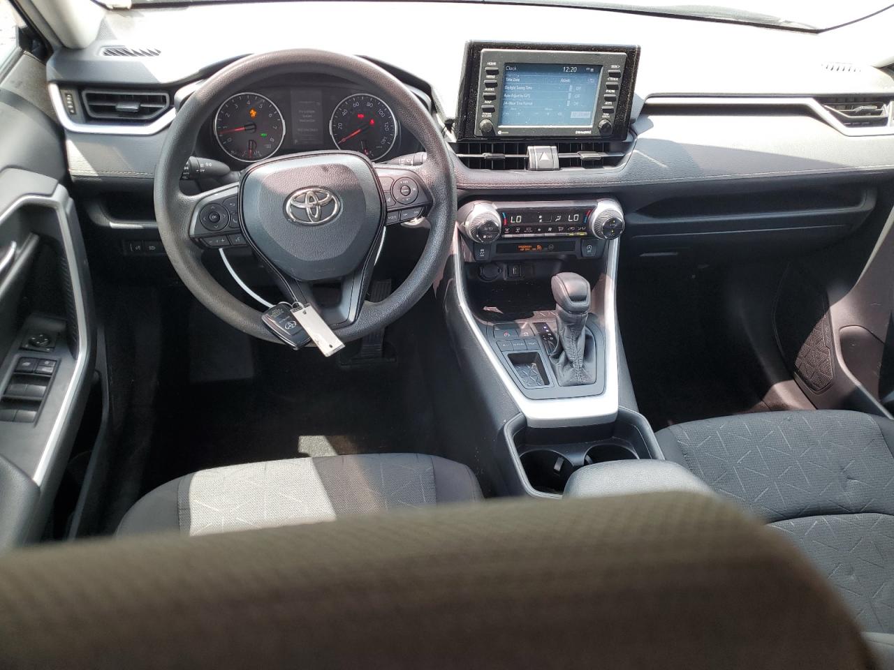 2020 Toyota Rav4 Xle VIN: 2T3W1RFV2LW078553 Lot: 65144205
