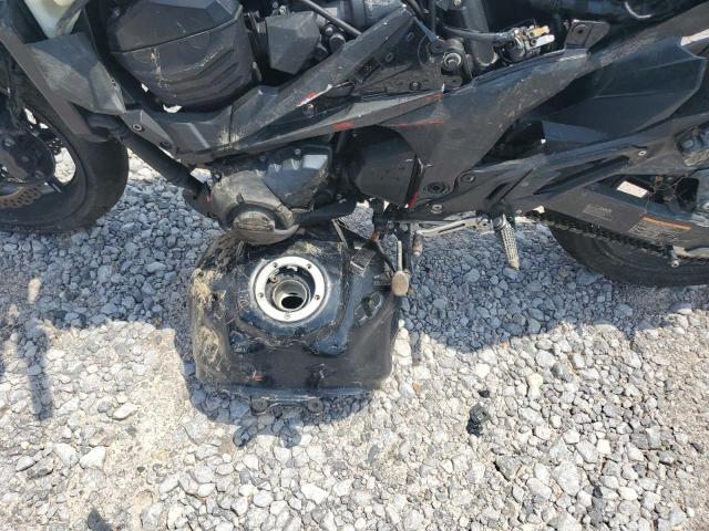  KAWASAKI ZR800 B 2016 Чорний