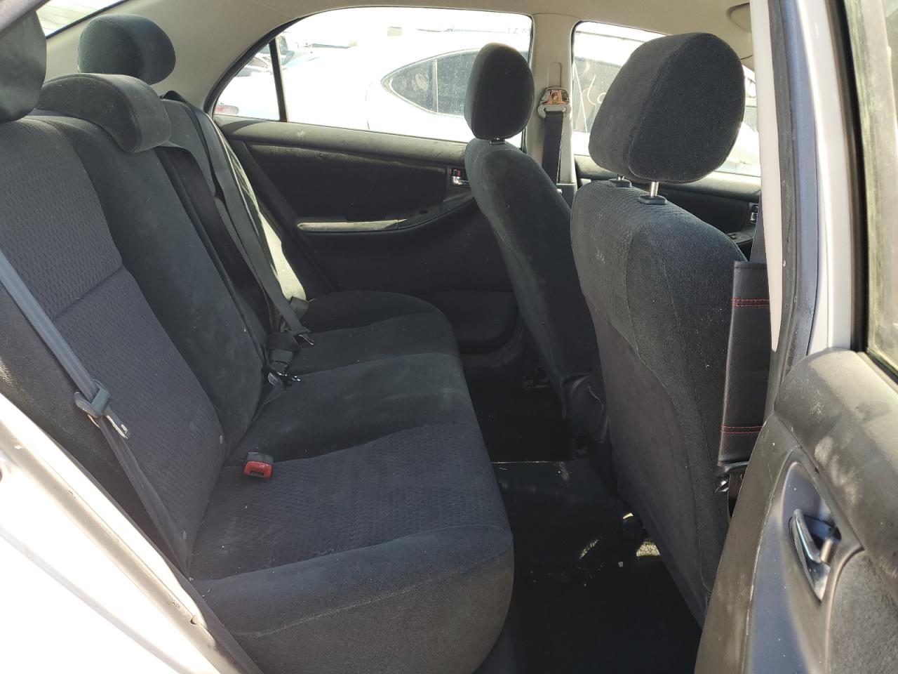 2005 Toyota Corolla - Image 10