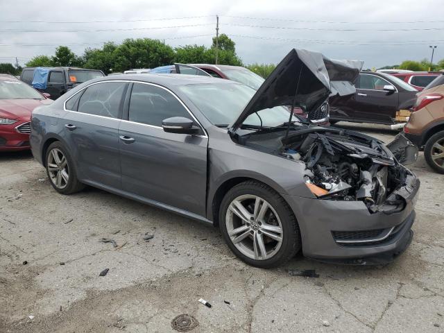 VOLKSWAGEN PASSAT 2014 Szary