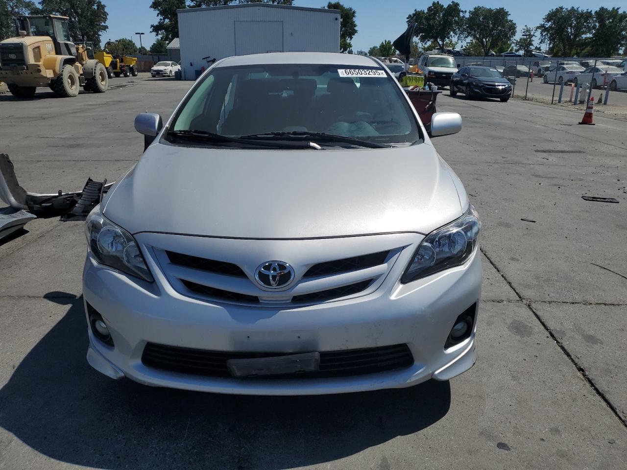 2t1bu4ee7dc985952 2T1BU4EE7DC985952 2013 Toyota Corolla Base