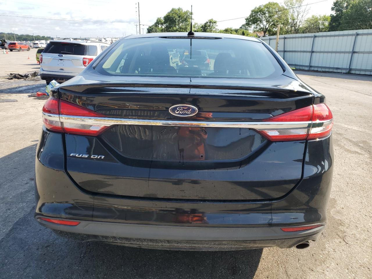 2017 Ford Fusion S VIN: 3FA6P0G71HR402104 Lot: 65556475