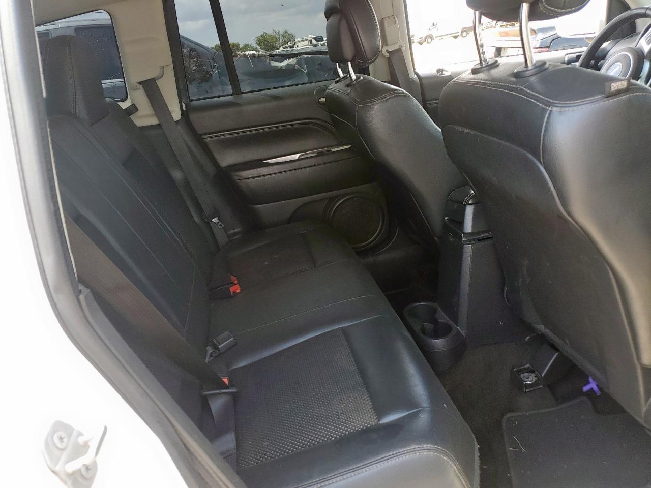 2016 Jeep Compass Latitude VIN: 1C4NJDEB5GD645993 Lot: 64667595