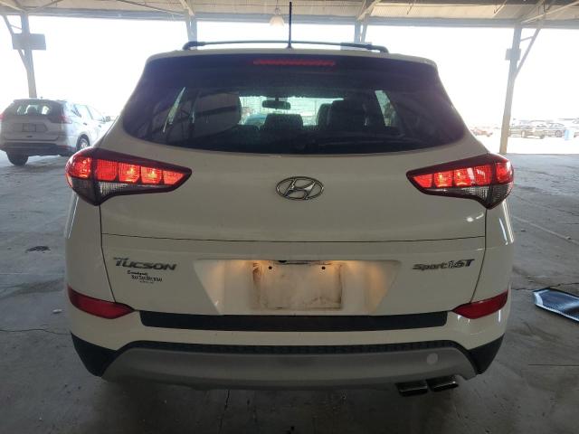  HYUNDAI TUCSON 2017 Белы