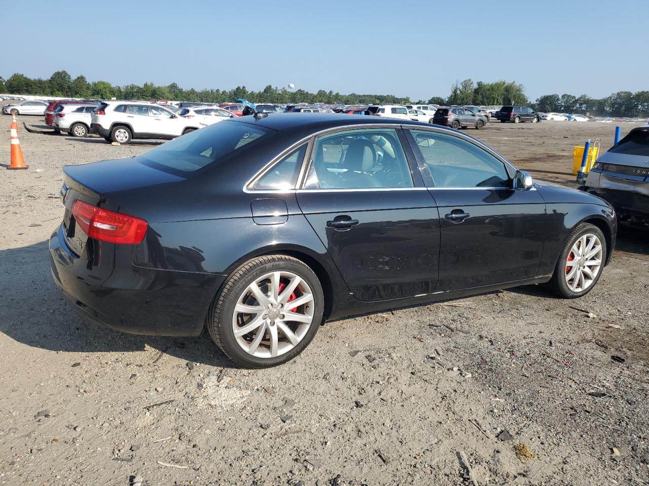 2013 Audi A4 Premium VIN: WAUBFAFL4DN026413 Lot: 66045165