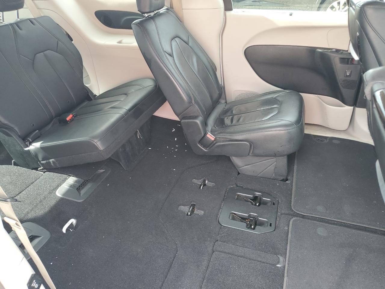 2018 Chrysler Pacifica Touring L Plus VIN: 2C4RC1EG8JR109906 Lot: 64599545