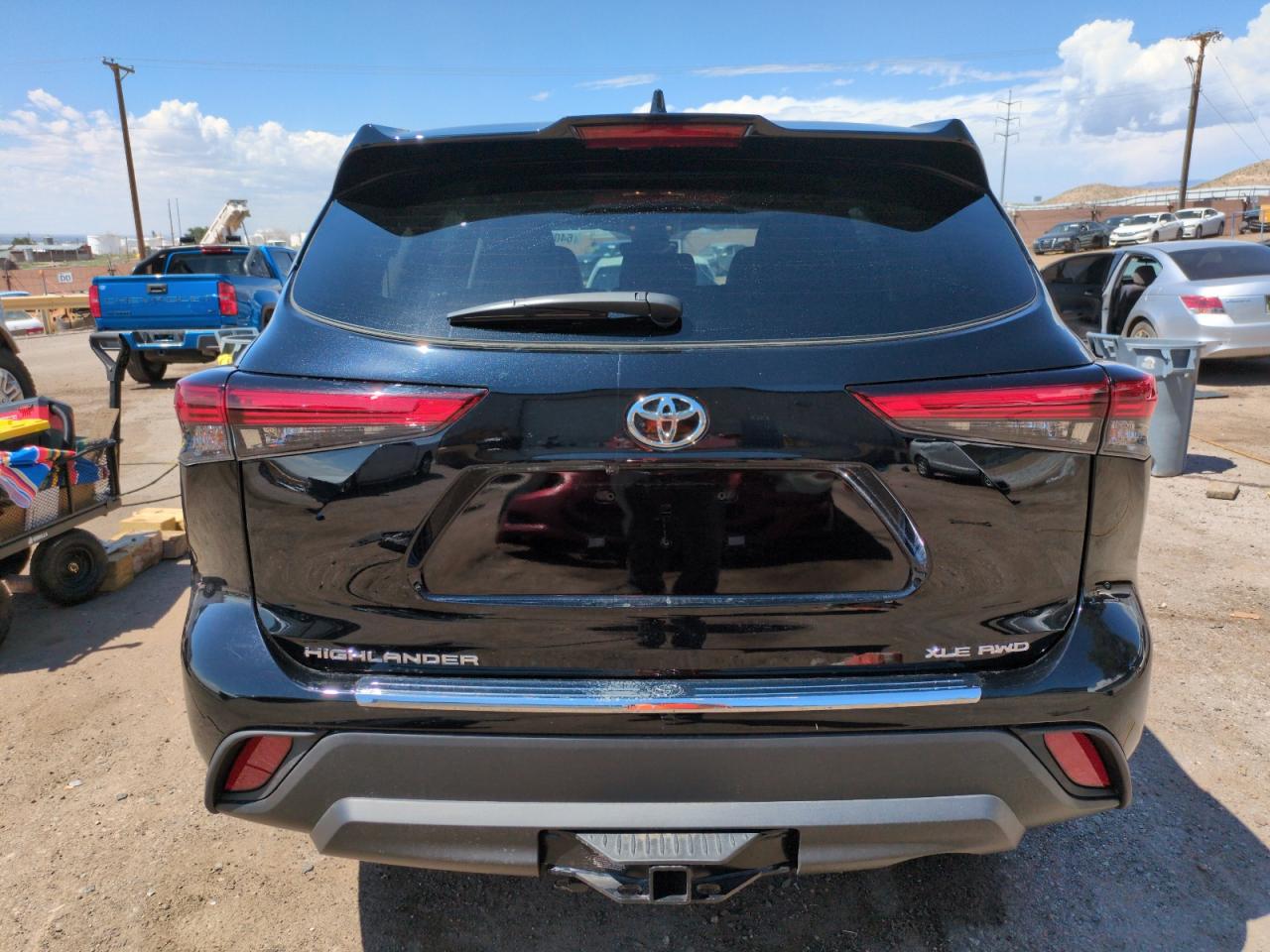 2022 Toyota Highlander Xle VIN: 5TDHZRBH0NS593539 Lot: 64037635