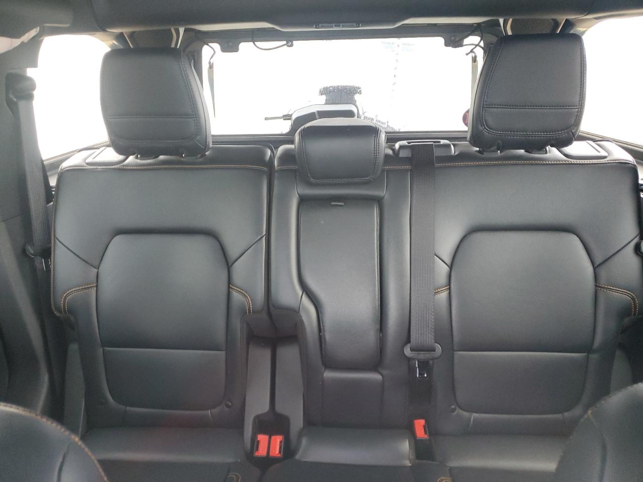2022 Ford Bronco Base VIN: 1FMEE5DP5NLB84025 Lot: 65427325