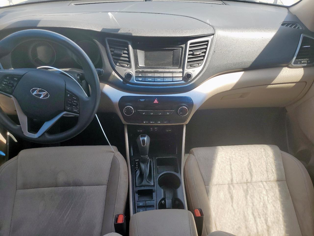 km8j33a23gu242180 KM8J33A23GU242180 2016 Hyundai Tucson Limited