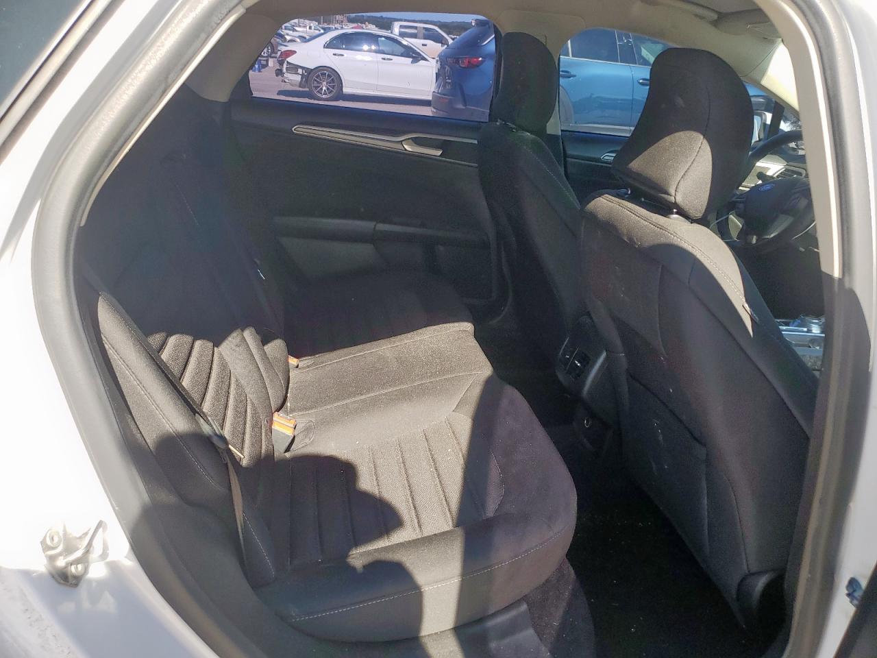 2019 Ford Fusion Se VIN: 3FA6P0LU9KR124894 Lot: 66078145