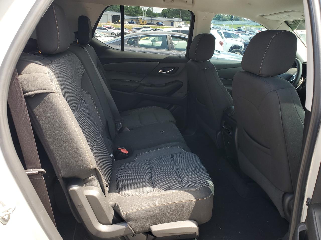 2018 Chevrolet Traverse Ls VIN: 1GNERFKW2JJ111443 Lot: 63331145