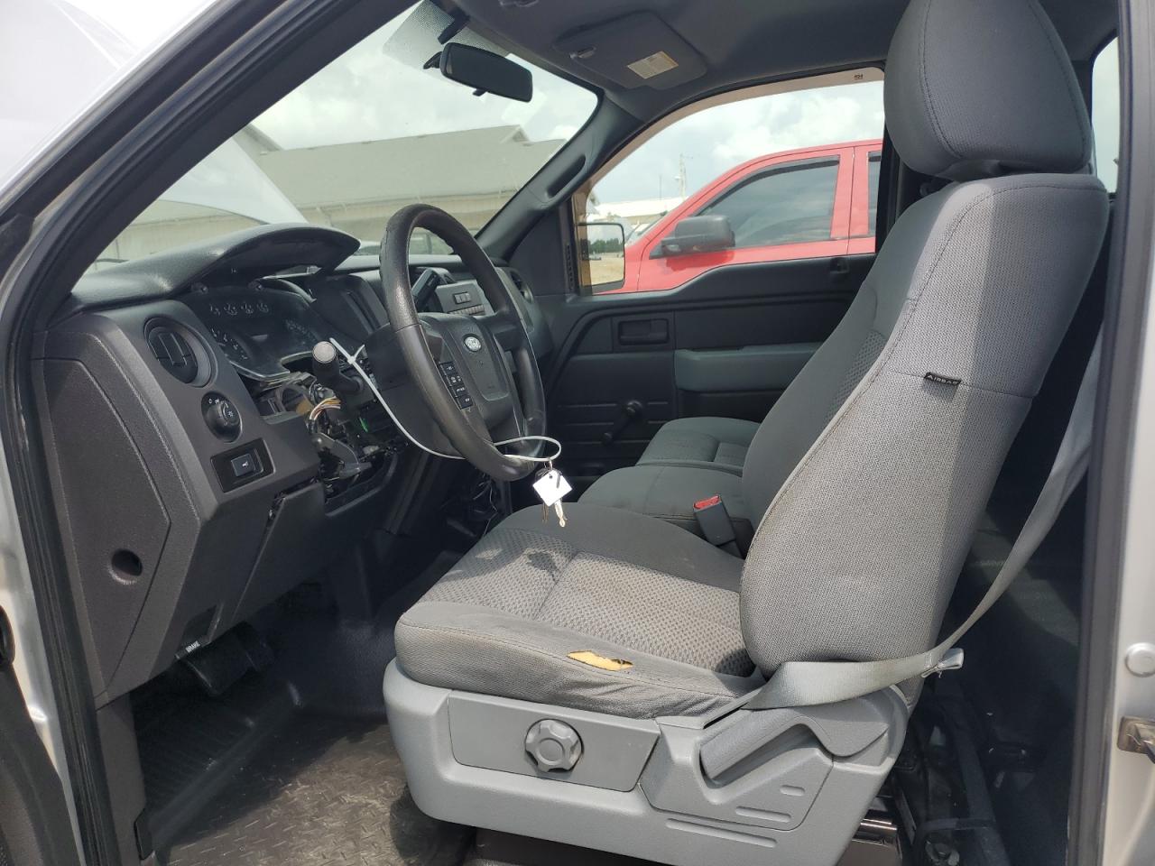 2011 Ford F150 VIN: 1FTMF1CMXBFA85868 Lot: 65291875