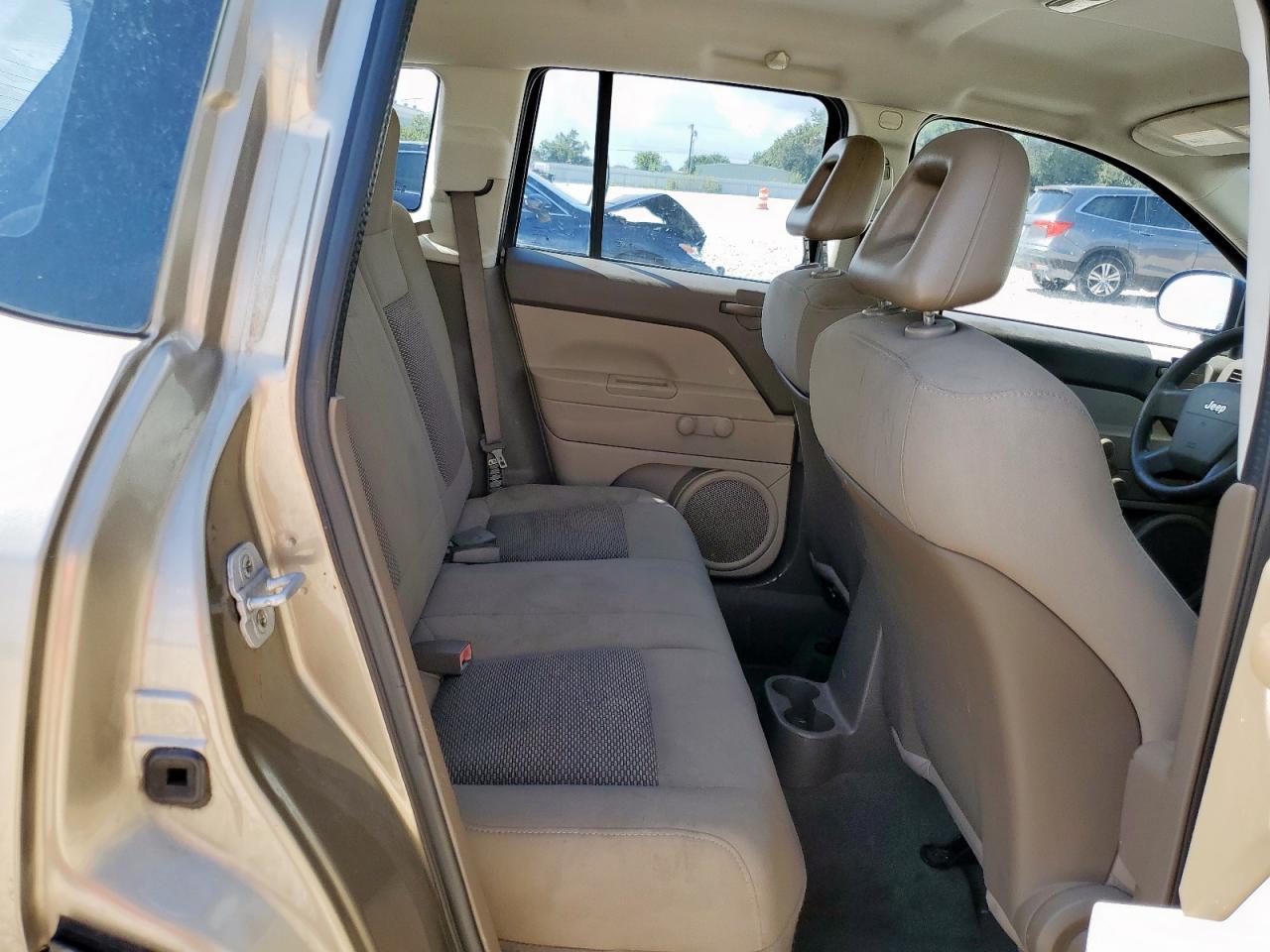 2007 Jeep Compass VIN: 1J8FT47W67D196394 Lot: 63384155