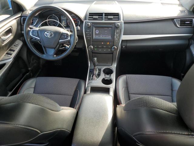  TOYOTA CAMRY 2016 Srebrny