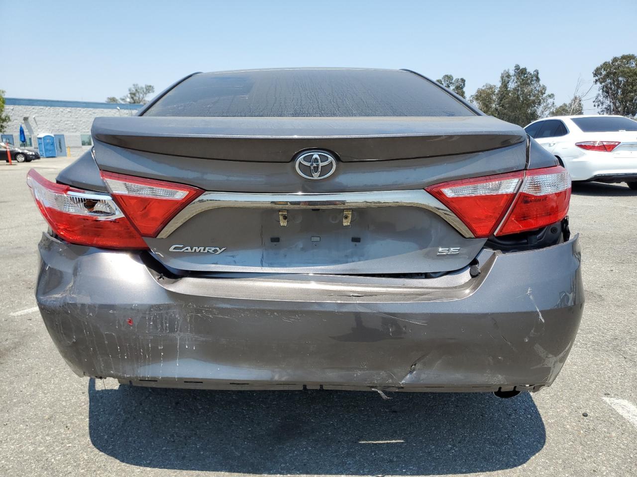 2016 Toyota Camry Le VIN: 4T1BF1FKXGU536295 Lot: 64863005