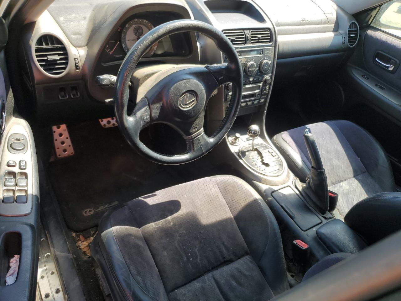 2001 Lexus Is 300 VIN: JTHBD182X10033340 Lot: 64657935