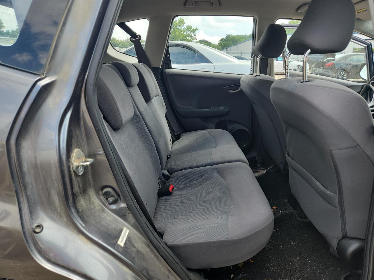 2013 Honda Fit VIN: JHMGE8G37DC037497 Lot: 64827305