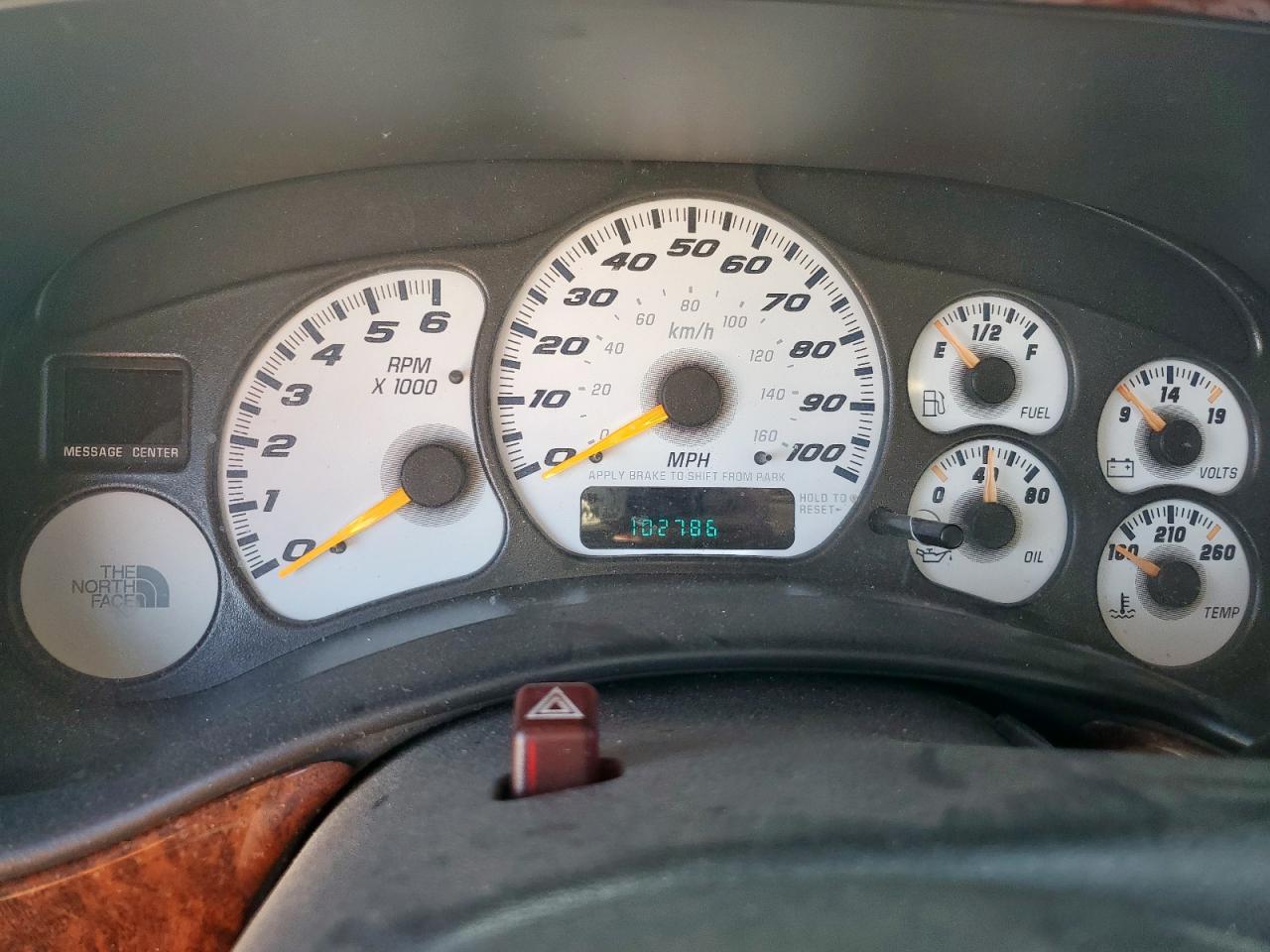 2001 Chevrolet Tahoe C1500 VIN: 1GNEC13T31R176778 Lot: 64949165