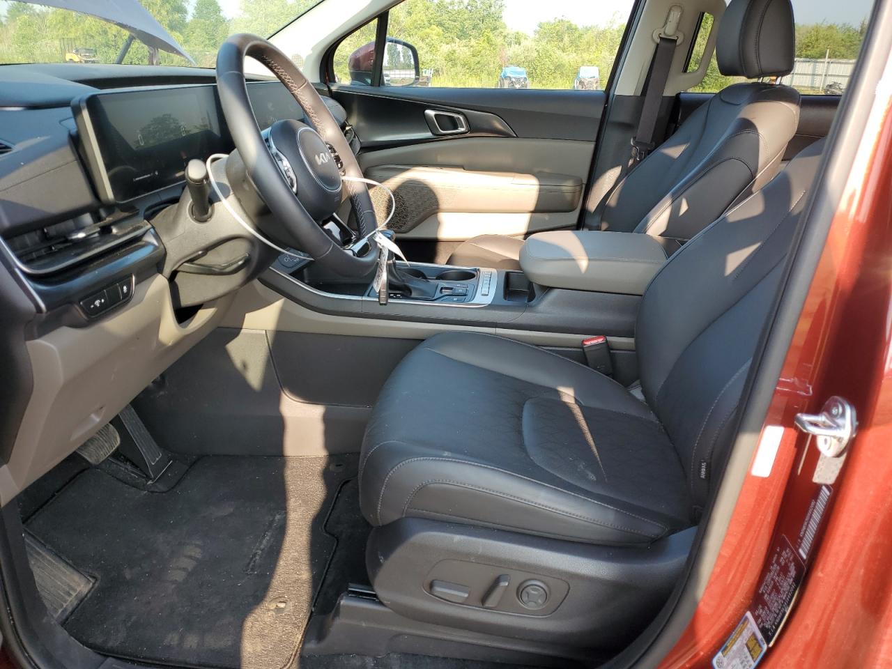 2025 Kia Carnival Lx VIN: KNDNB5K39S6462092 Lot: 64713465