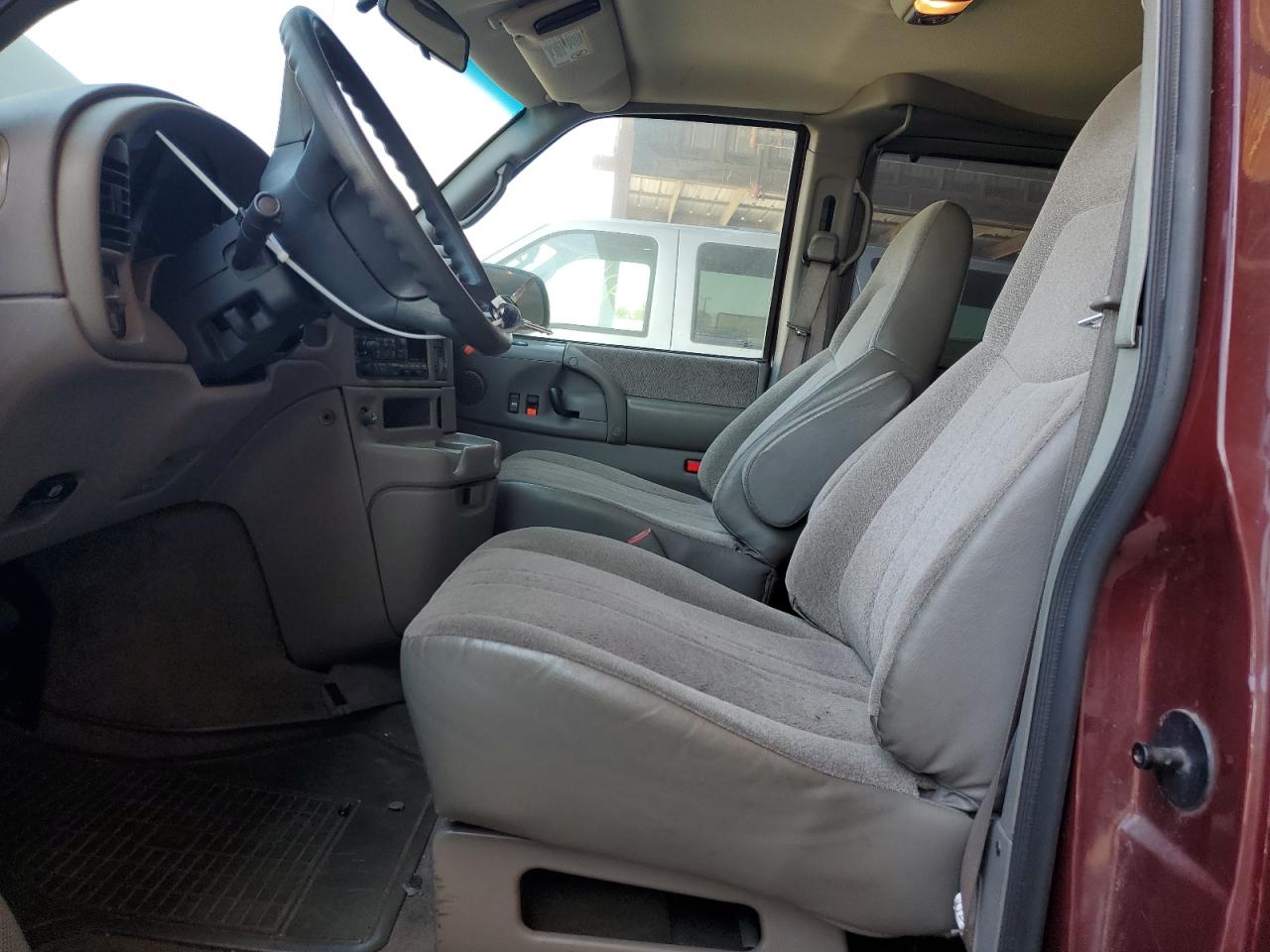 2002 Chevrolet Astro VIN: 1GNDM19X63B122051 Lot: 59756405