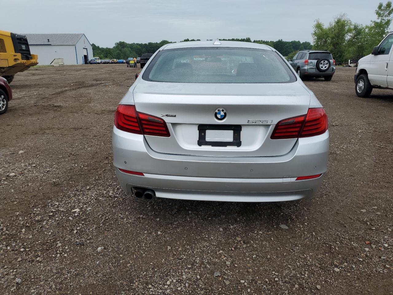 2012 BMW 528 Xi VIN: WBAXH5C57CDW06577 Lot: 63269615