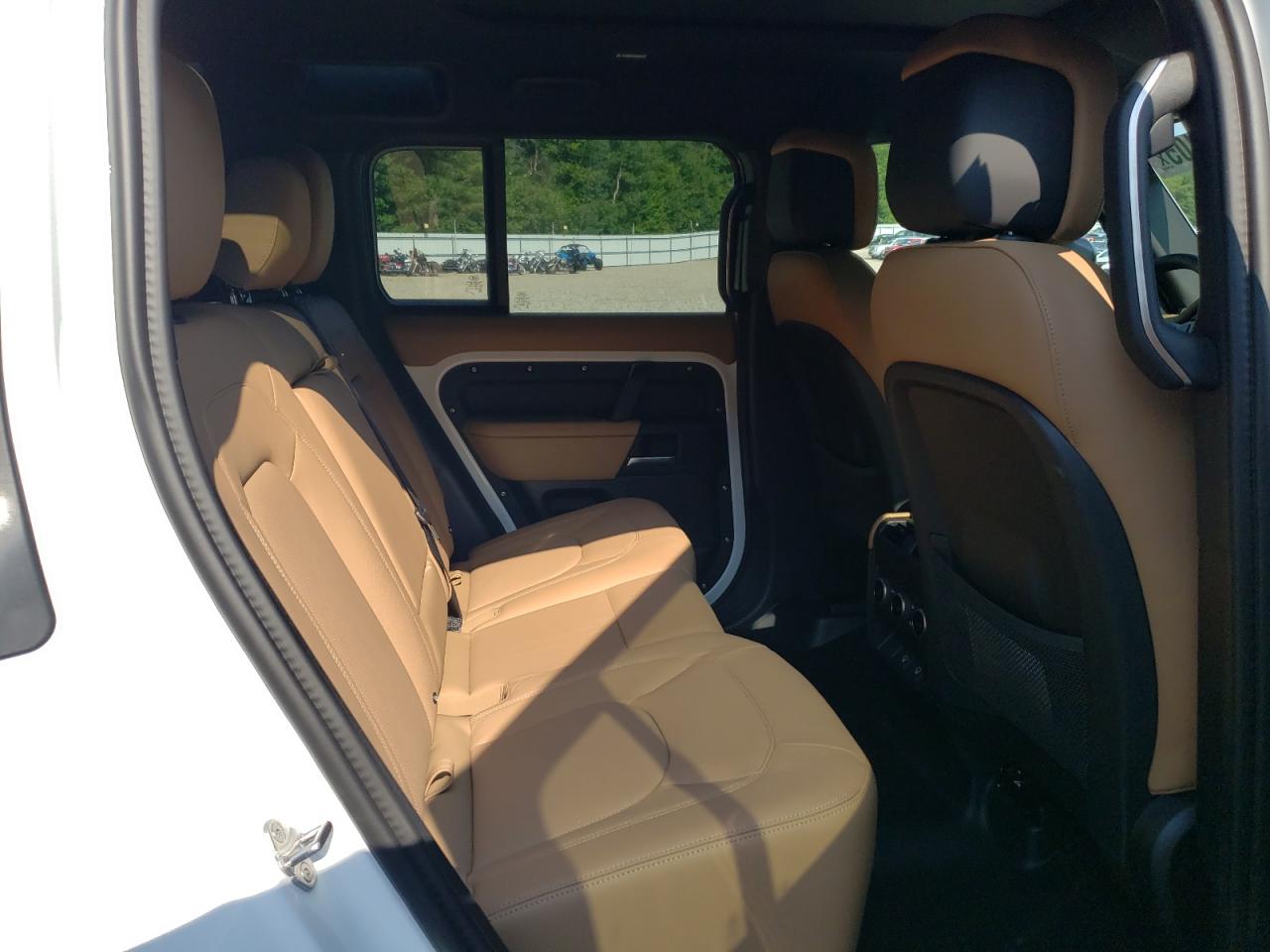 2025 Land Rover Defender 110 X-Dynamic Se VIN: SALE27EU7S2401968 Lot: 64559105
