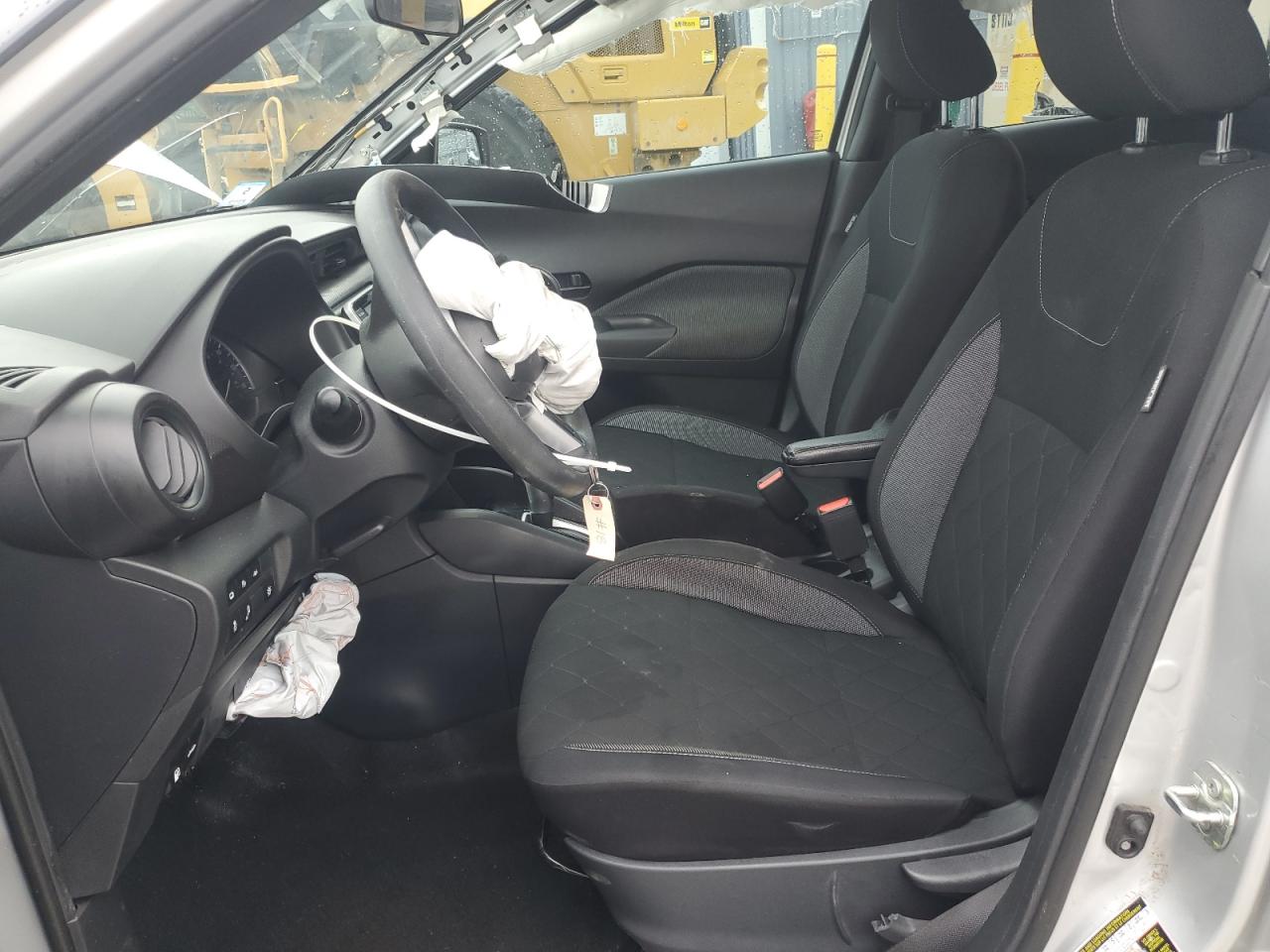 2020 Nissan Kicks S VIN: 3N1CP5BV7LL570263 Lot: 64132385
