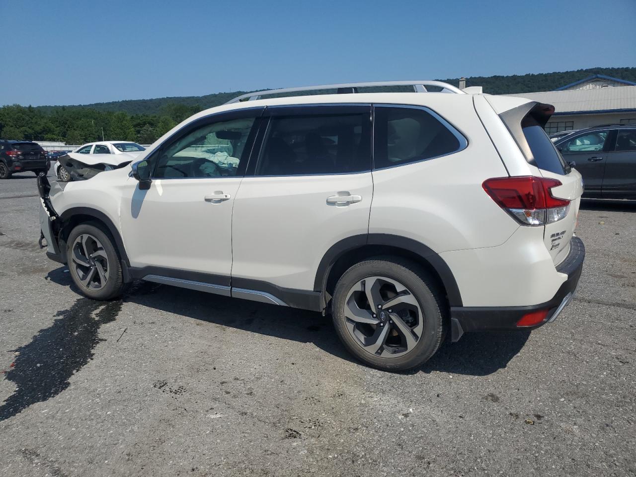 2022 Subaru Forester Touring VIN: JF2SKARC9NH439942 Lot: 63493165
