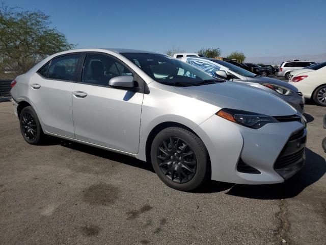  TOYOTA COROLLA 2018 Srebrny