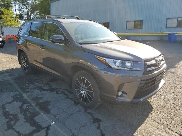  TOYOTA HIGHLANDER 2017 Szary
