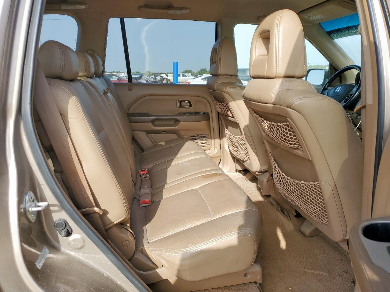 2004 Honda Pilot Exl VIN: 2HKYF18704H562661 Lot: 62838525
