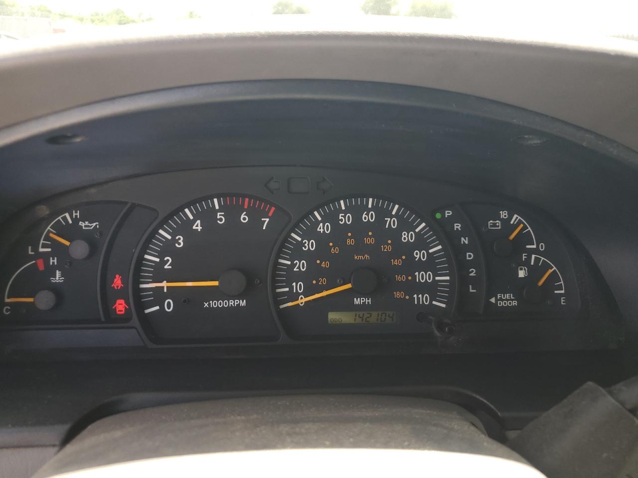 2002 Toyota Tundra Access Cab Limited VIN: 5TBRT381X2S296358 Lot: 65013025