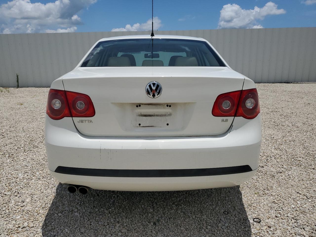 2007 Volkswagen Jetta Wolfsburg VIN: 3VWEF71K17M182261 Lot: 64800435