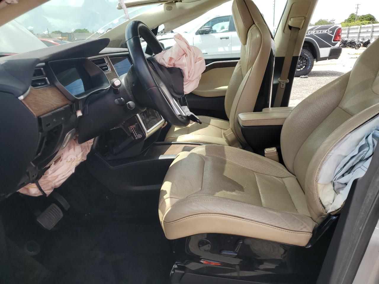 2017 Tesla Model X VIN: 5YJXCAE22HF029552 Lot: 63962945