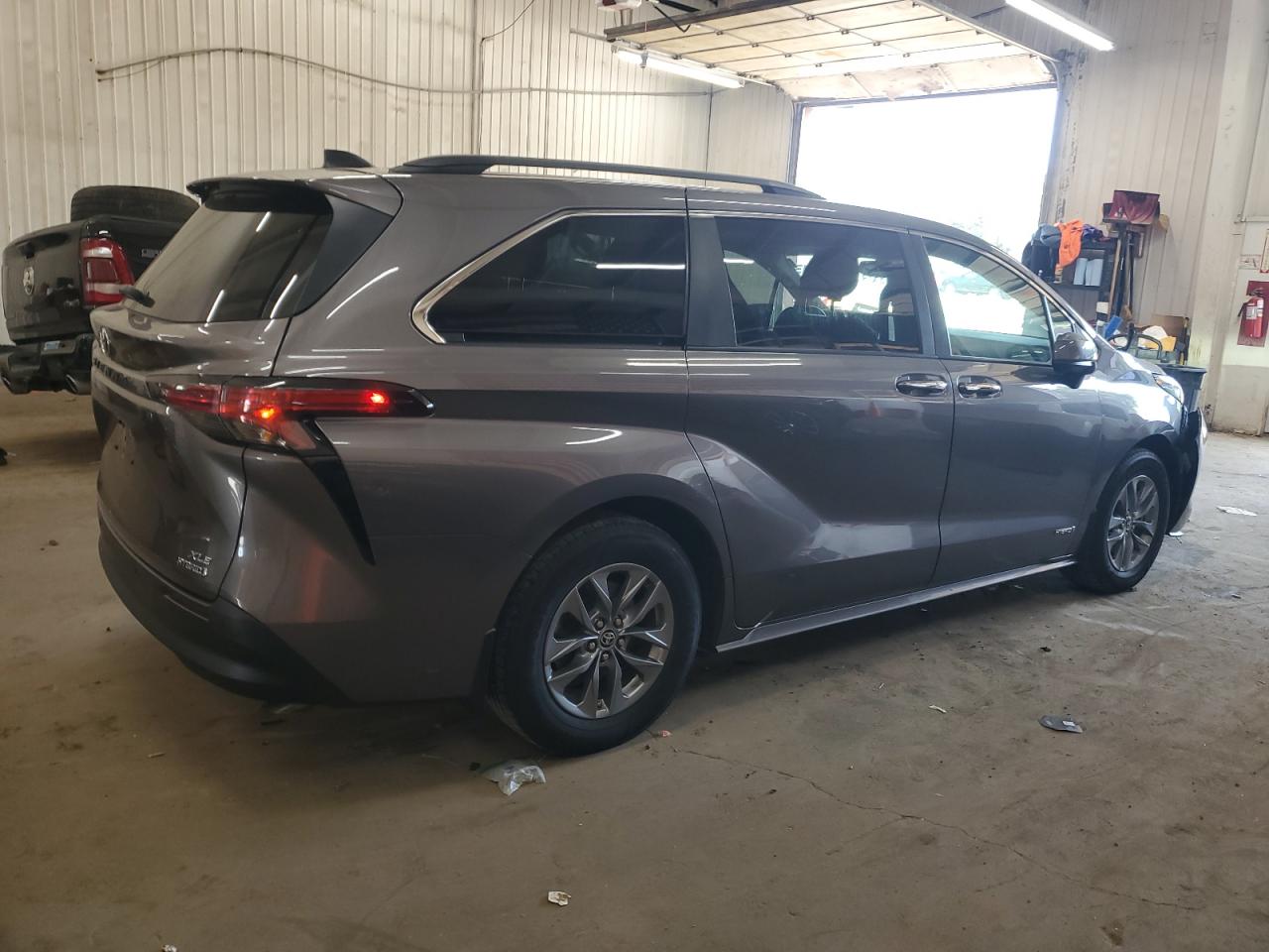 2021 Toyota Sienna Xle VIN: 5TDJSKFCXMS028497 Lot: 64081715