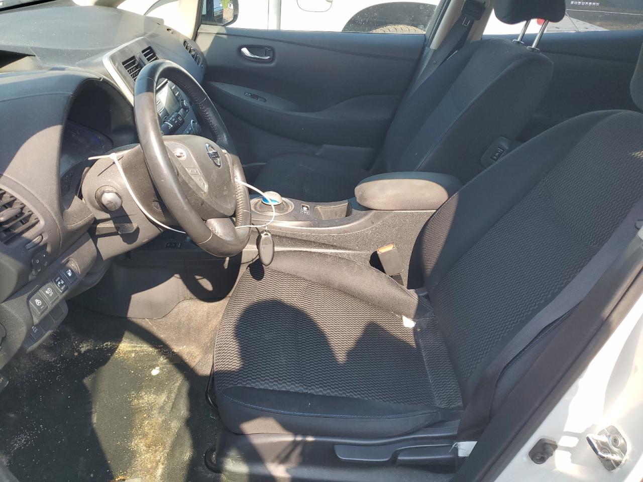 2015 Nissan Leaf S VIN: 1N4AZ0CP3FC318310 Lot: 63159845