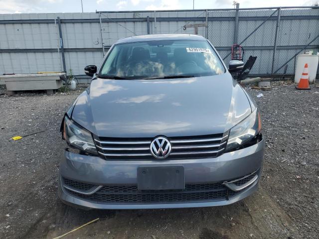  VOLKSWAGEN PASSAT 2014 Szary