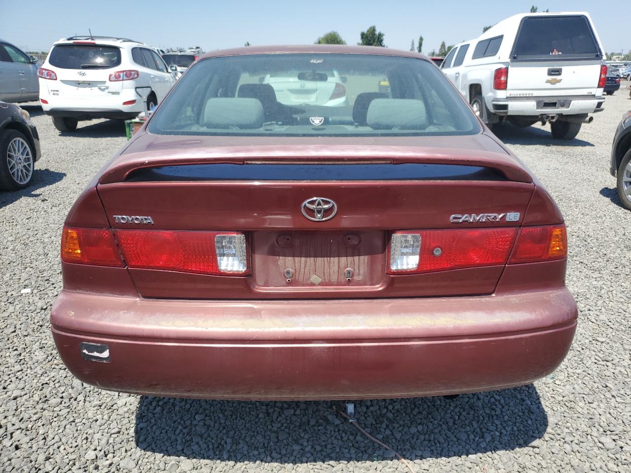 2000 Toyota Camry Ce VIN: JT2BG22K9Y0400240 Lot: 64599335