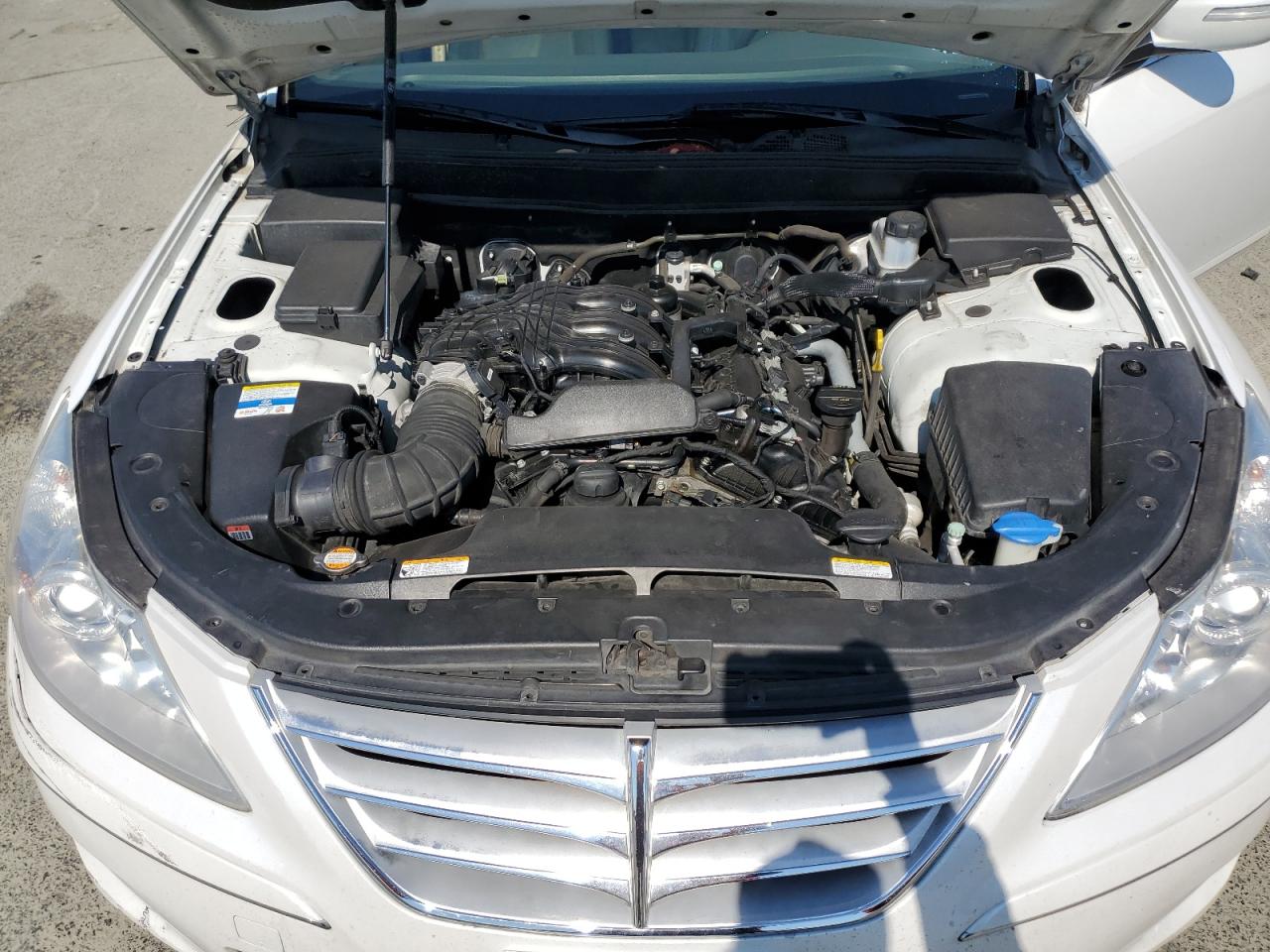 2011 Hyundai Genesis 3.8L VIN: KMHGC4DE4BU132785 Lot: 65074565