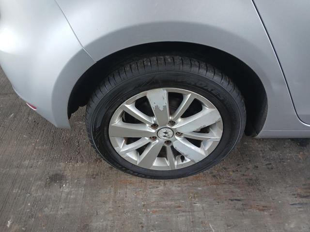 2010 VOLKSWAGEN GOLF SE TS