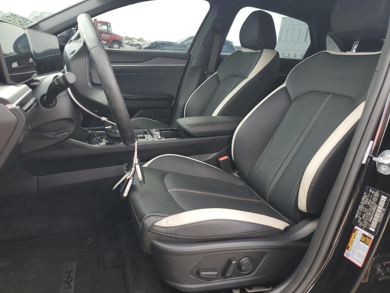 2025 Kia K5 Gt Line VIN: KNAG64J74S5303513 Lot: 64952435