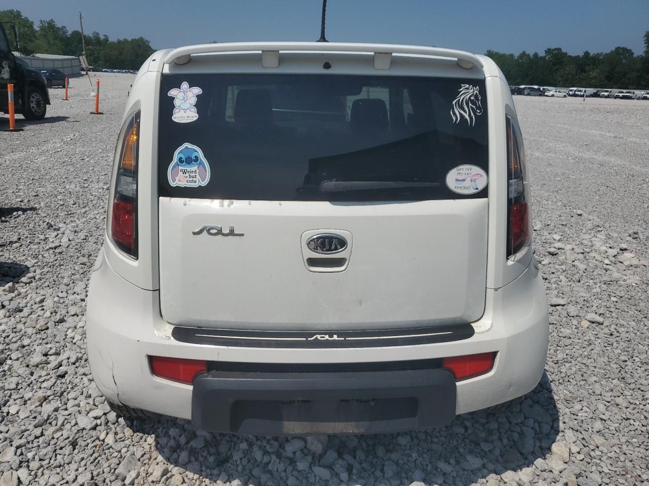 2010 Kia Soul + VIN: KNDJT2A27A7144726 Lot: 64906905