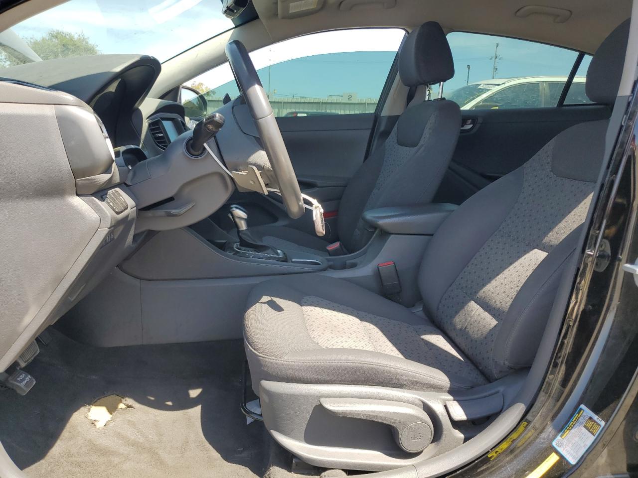 2019 Hyundai Ioniq VIN: KMHC65LD4KU111438 Lot: 64239755