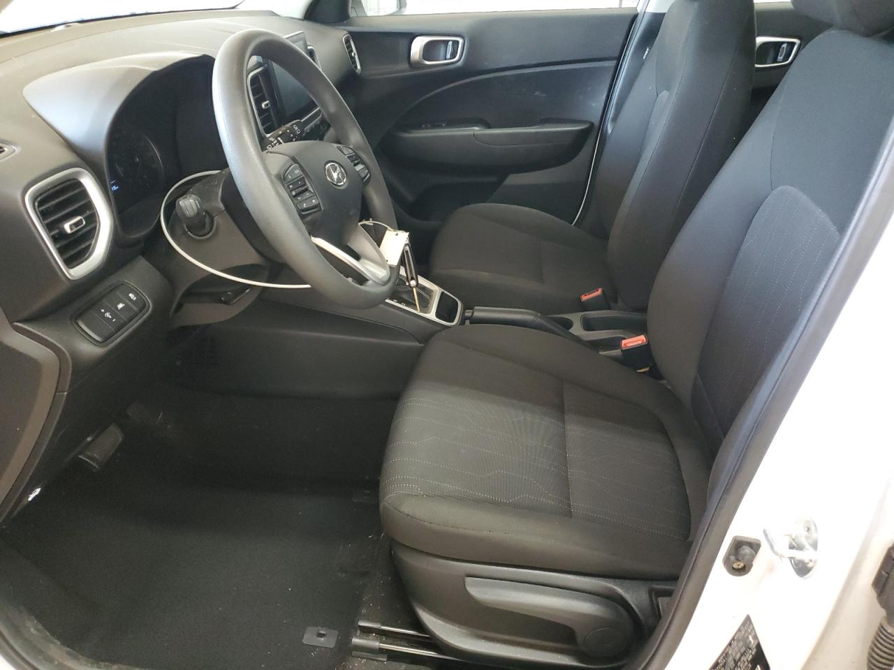 2021 Hyundai Venue Se VIN: KMHRB8A30MU076126 Lot: 64650555
