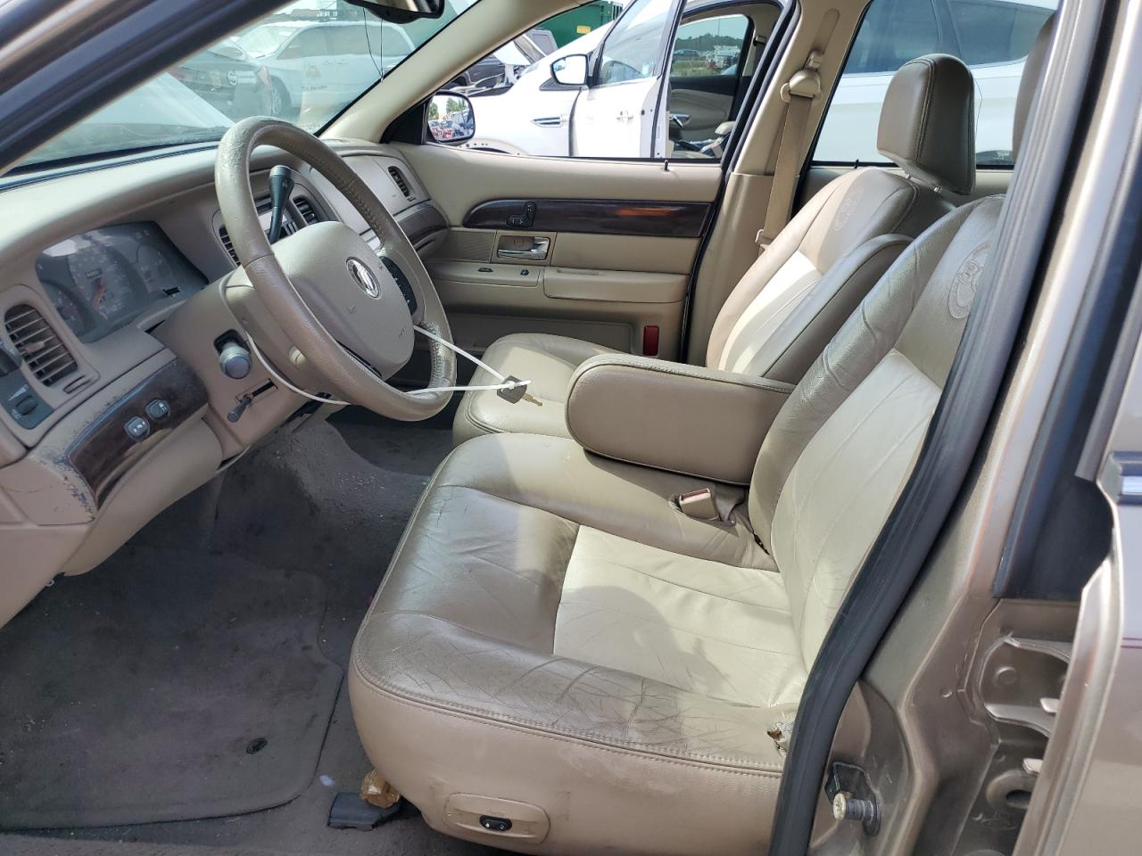 2005 Mercury Grand Marquis Ls VIN: 2MEFM75W05X643704 Lot: 61999785