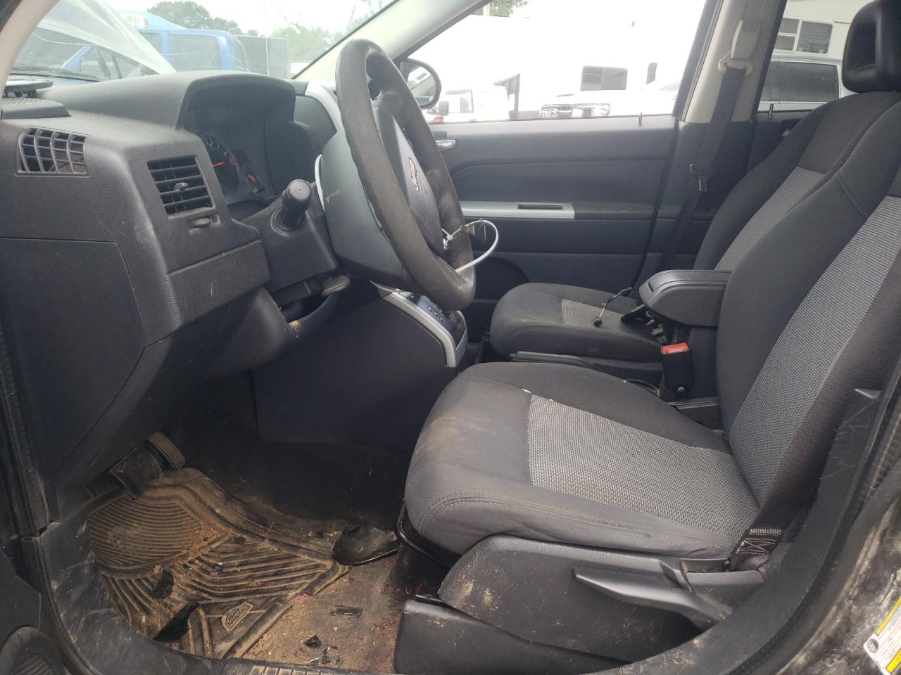 2008 Jeep Compass Sport VIN: 1J8FF47W88D731198 Lot: 64964215
