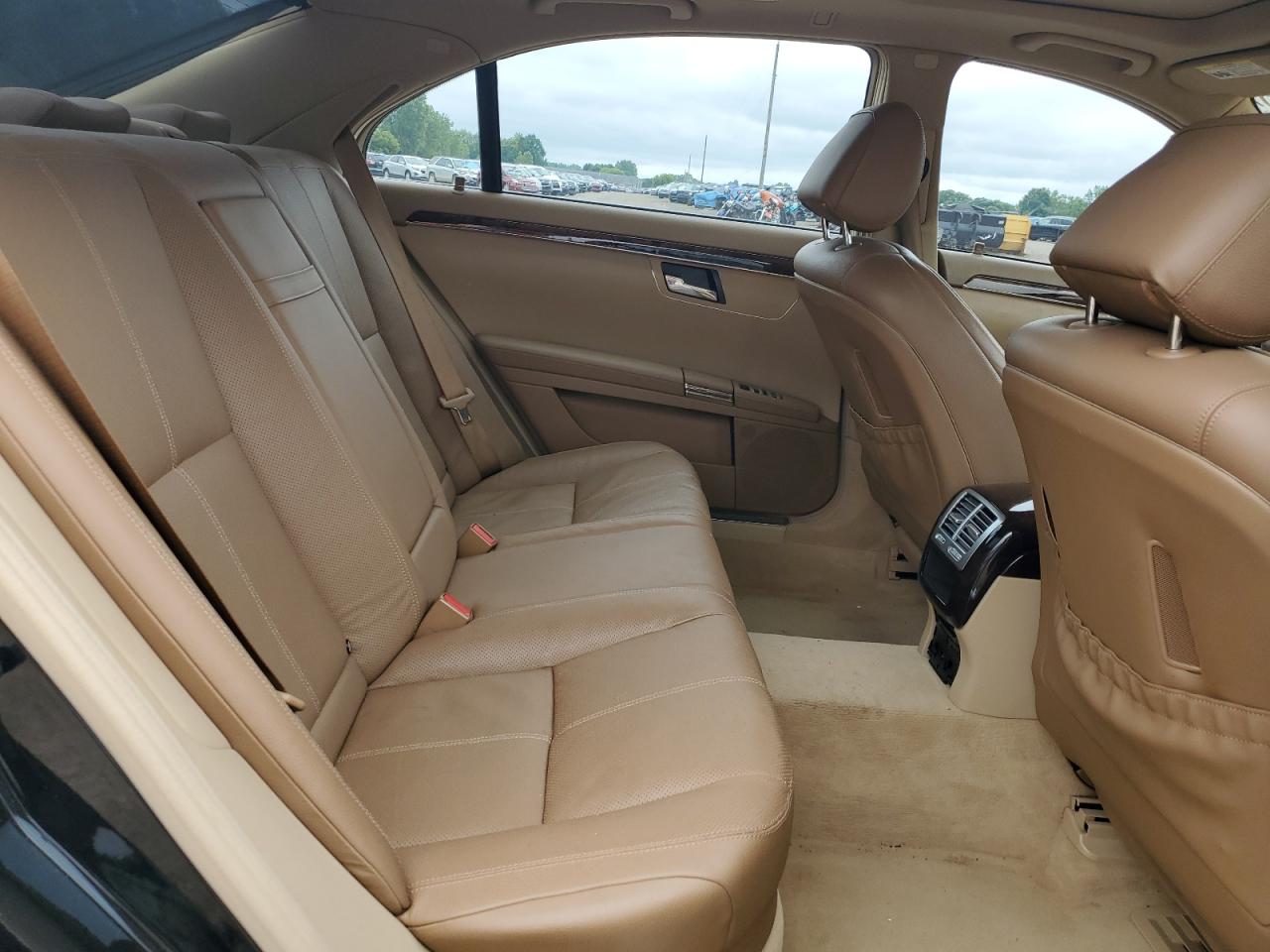 2007 Mercedes-Benz S 550 VIN: WDDNG71X47A076997 Lot: 63690185
