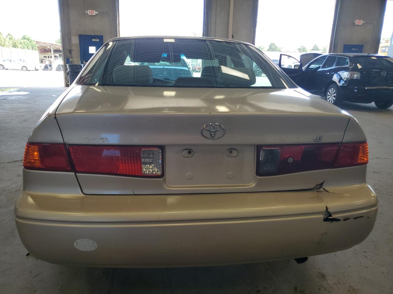 2000 Toyota Camry Ce VIN: JT2BG22K9Y0407088 Lot: 65289905