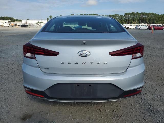  HYUNDAI ELANTRA 2019 Серебристый