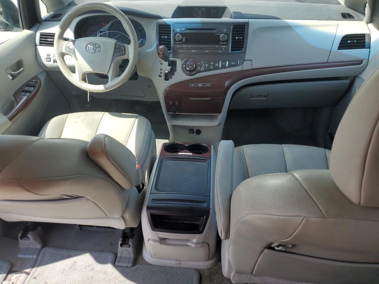 2014 Toyota Sienna Xle VIN: 5TDYK3DC3ES473978 Lot: 64891185